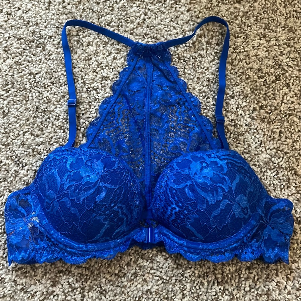 Pink, Victoria’s Secret bra